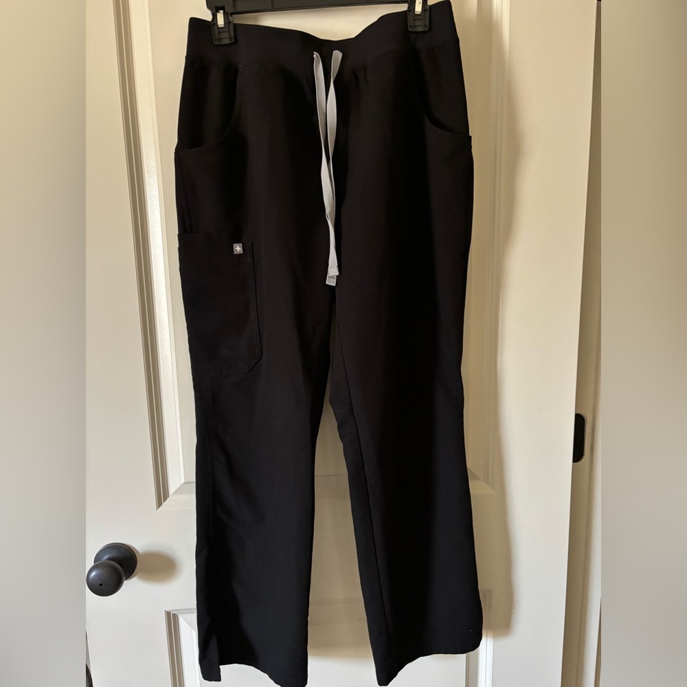 Women’s Kade Cargo Figs Scrub Pants - Black, Medium Petite